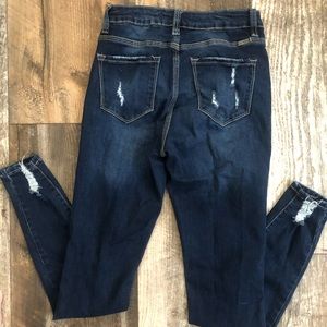 SOLD- (Crost posted Kancans 3 / 25 jeans women’s